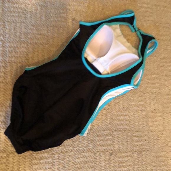 NWOT Miracle Brands Slimming Control High Neck Keyhole back 1pc Swimsuit - Picture 5 of 16